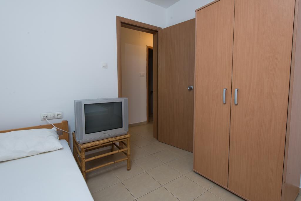 Apartments Mtv Petrovac Екстер'єр фото